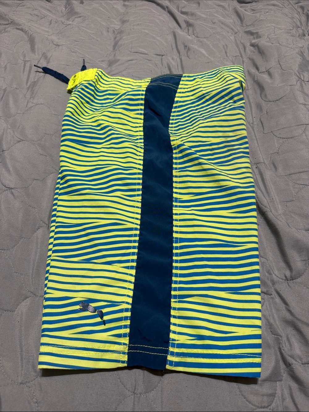 Puma Neon Yellow and Navy Striped Swim Shorts size L/14-16 - Picture 4 of 11